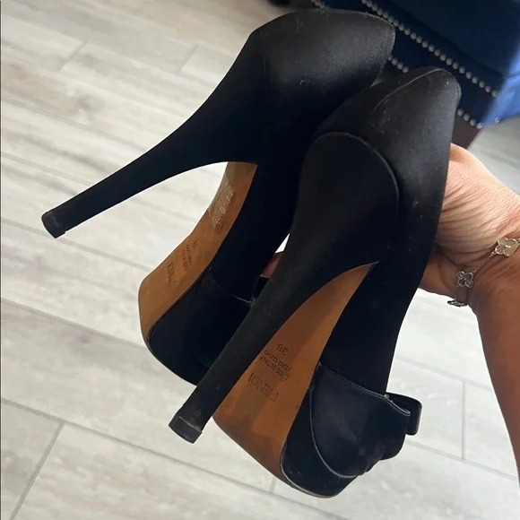 Fendi Black Deco Bow Satin Peep-Toe holiday designer high Heels size 38/7 - Picture 6 of 9